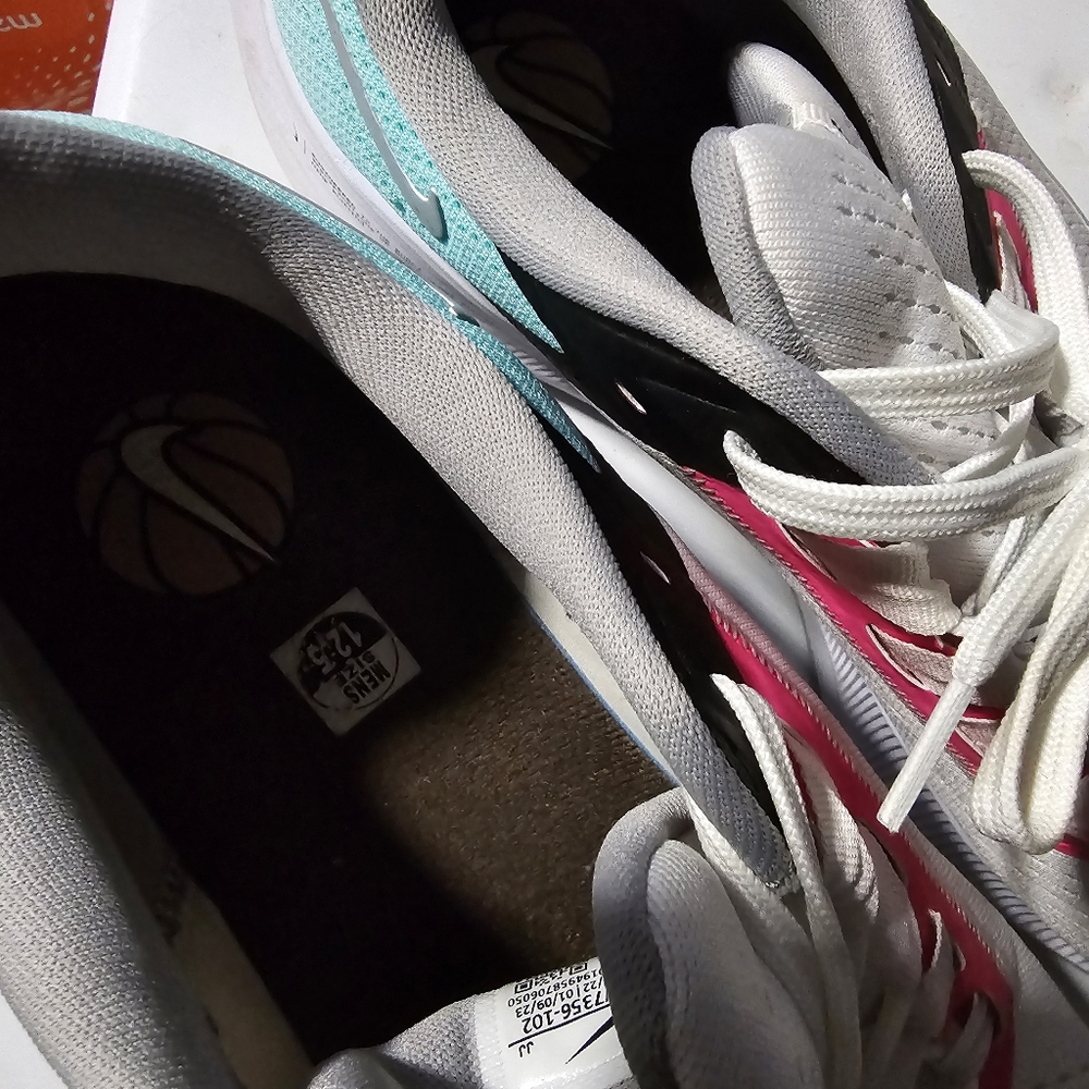 nike - Picture 4 of 7
